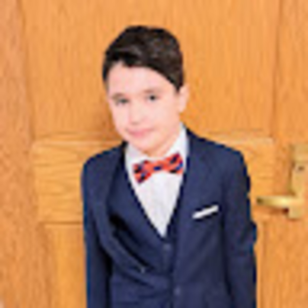 Meet your Posher, Dominic